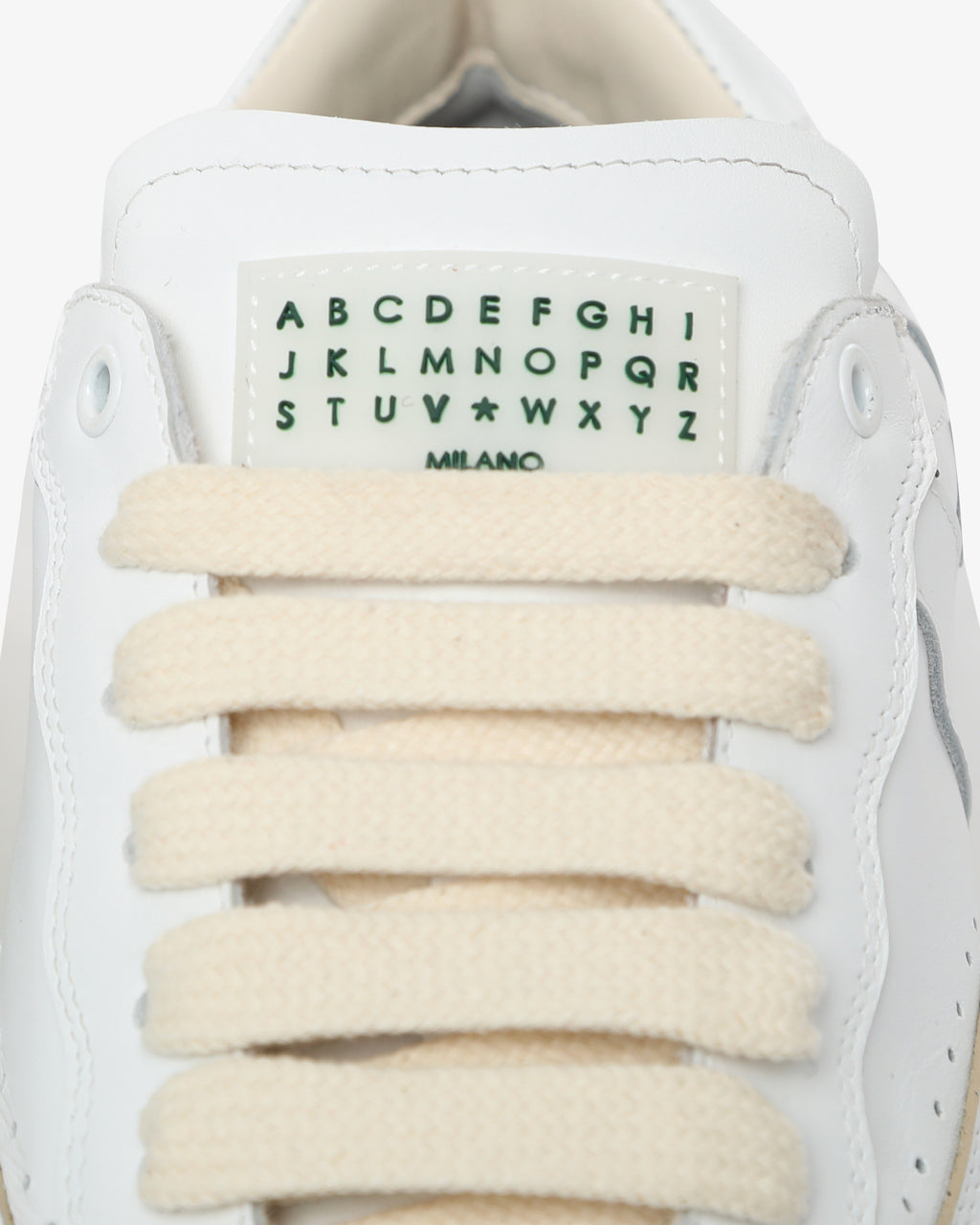 MI.20100/White